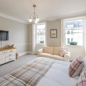 Luxury Georgian Duplex In Apartment